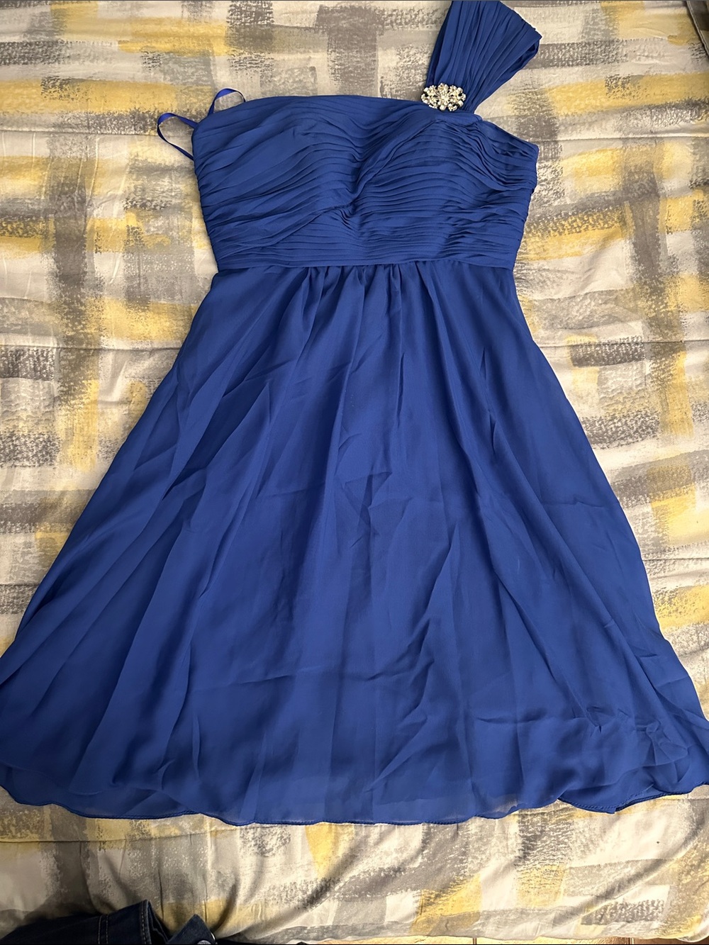One-Shoulder Blue Chiffon Evening Dress with Jewel Accent
